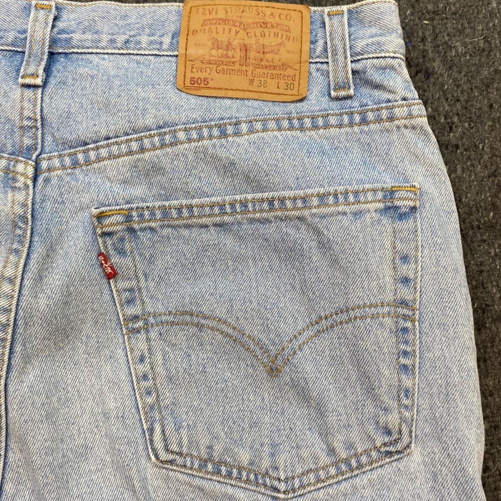 Levi's Vintage Mens W38 L30 Light Wash 505 Regular‎ Fit Straight Leg Jeans - Picture 6 of 10